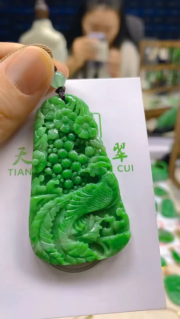 颈饰未镶嵌翡翠新号开播 全场乱卖