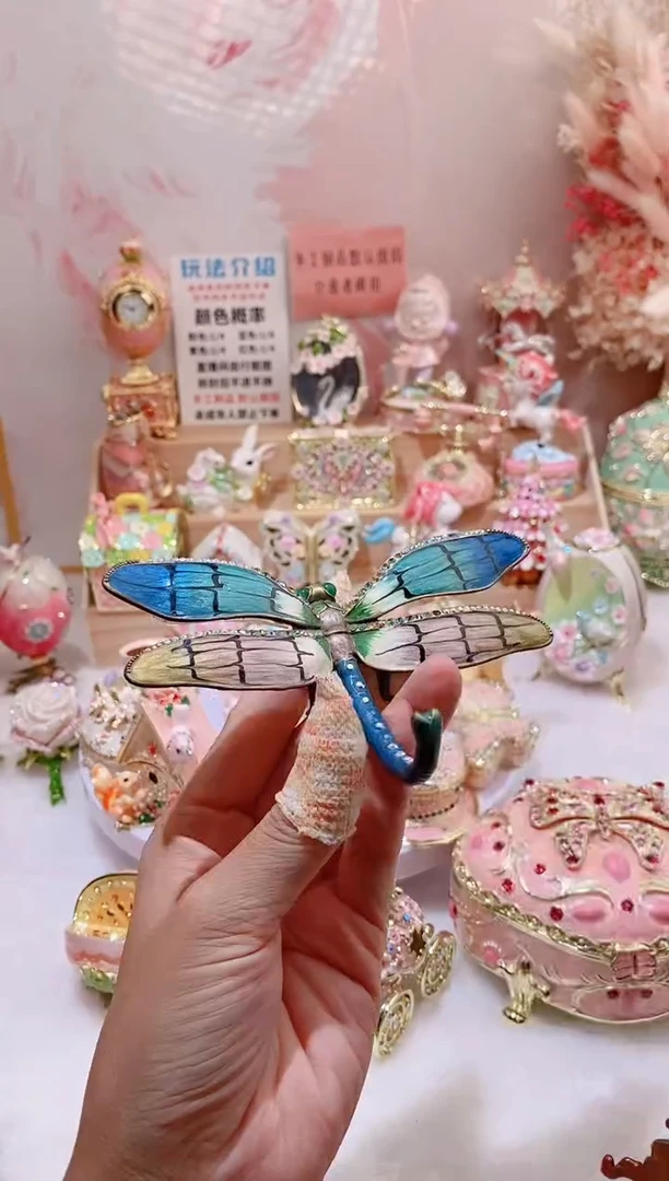珐琅彩首饰盒摆件