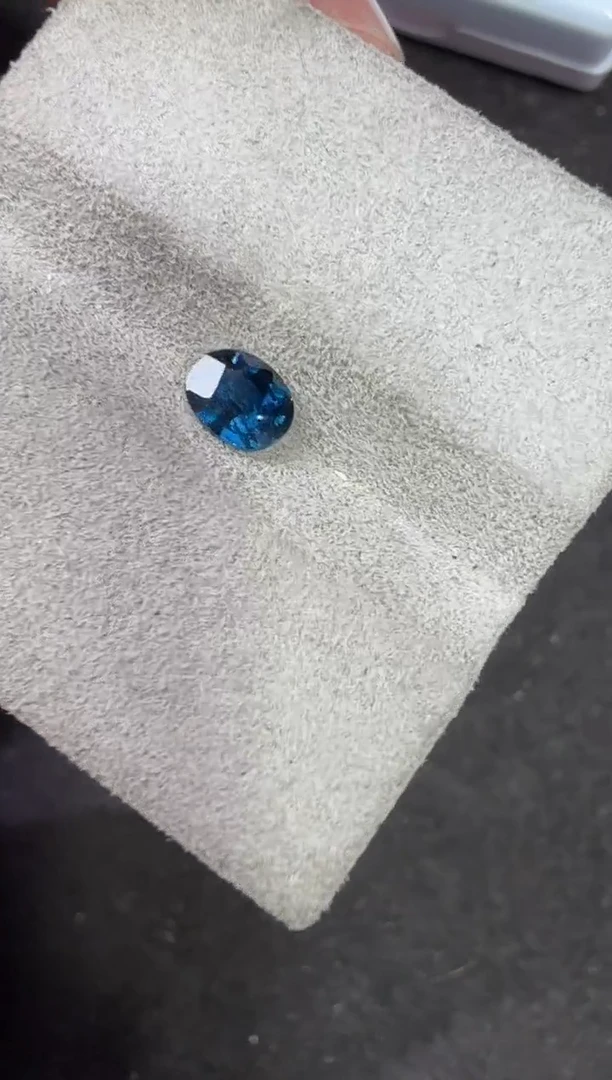 未镶嵌定制定制蓝宝石天然无烧