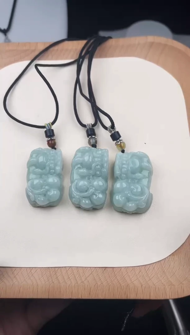 颈饰未镶嵌翡翠Y5A082绿貔貅（单件）+送同款绳子（多样性发其一）