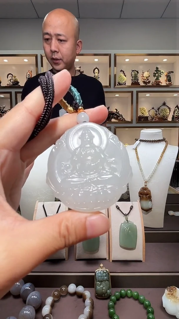 和田玉未镶嵌颈饰苏