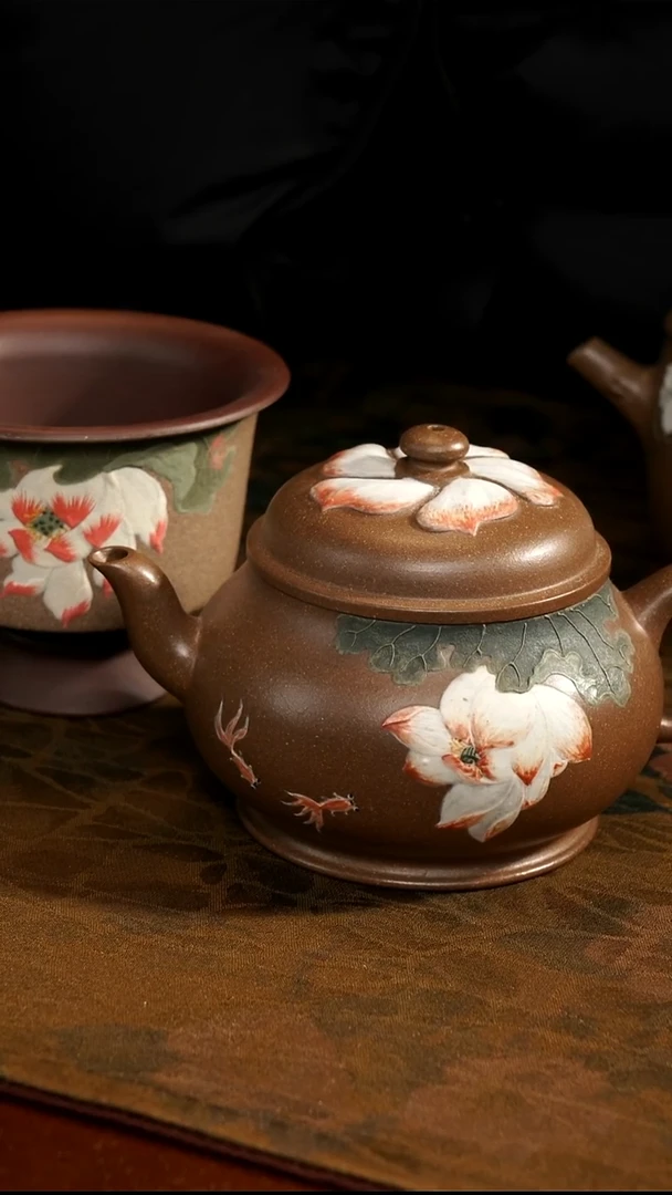 茶壶紫砂老段泥大荷花壶+杯子