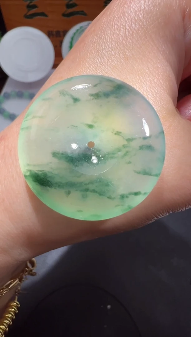 【闪购商品】定制翡翠未镶嵌31.5*6.5平安扣