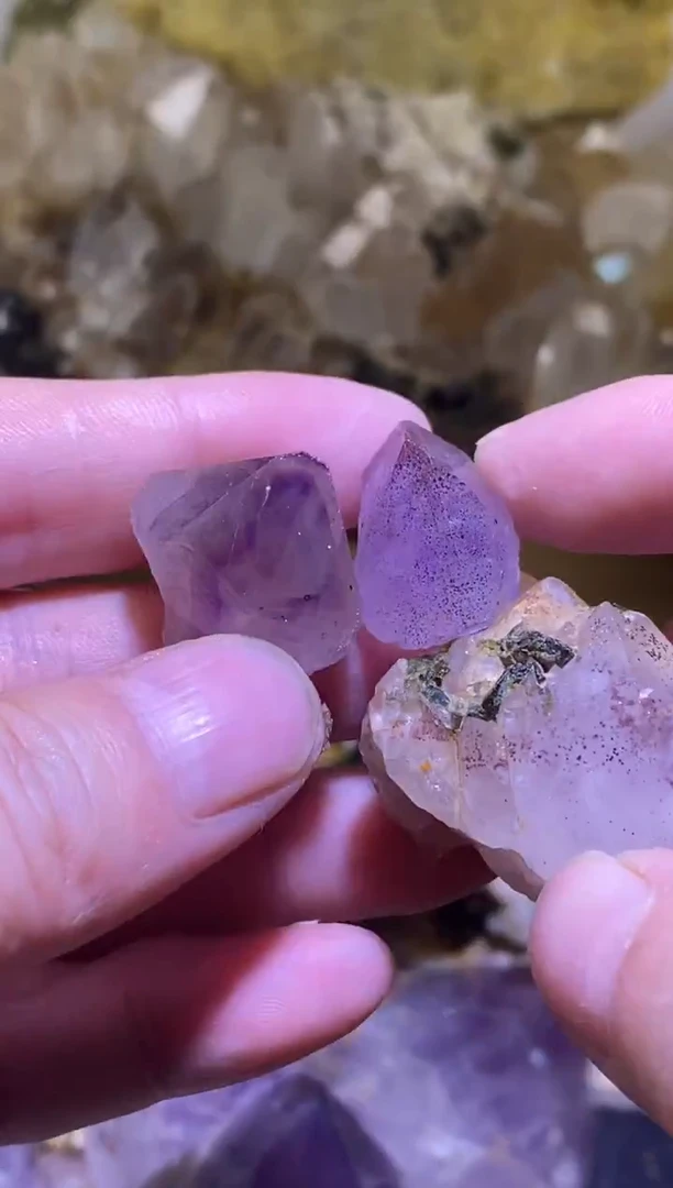 未镶嵌珠宝半成品水晶幸****儿3颗