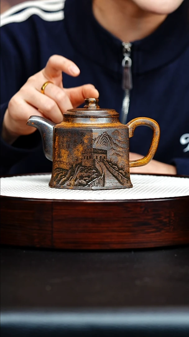 茶壶紫砂宜兴紫砂  六方宫灯   龙骨金砂