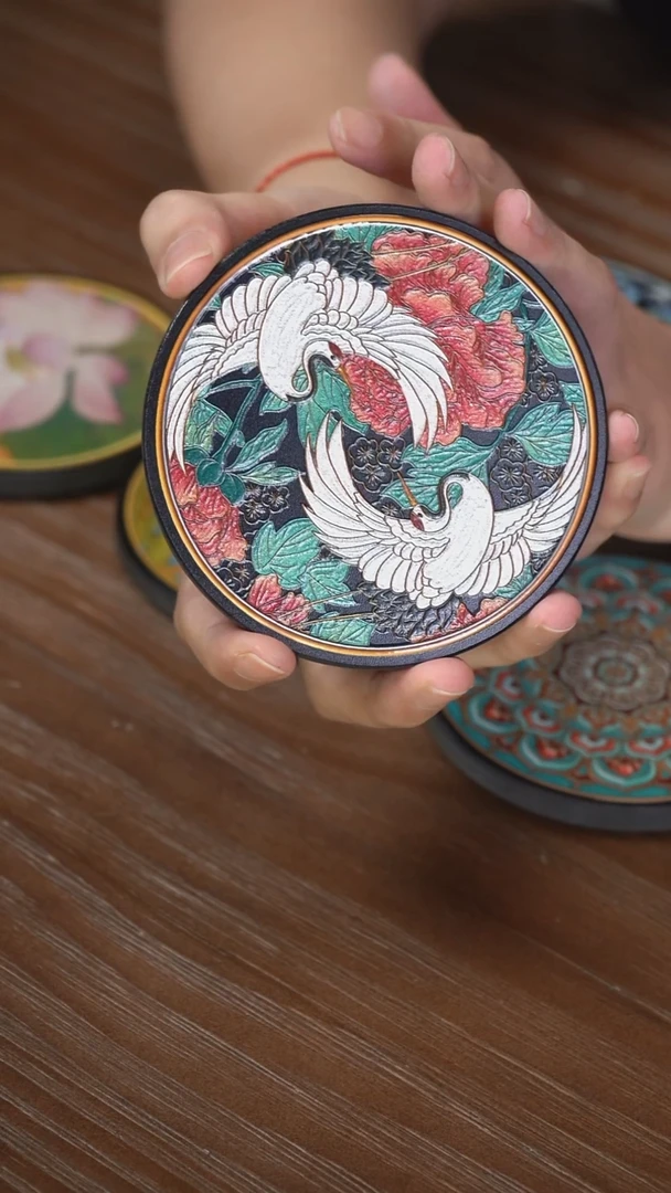 壹藏贰宝鹤戏牡丹杯垫一片