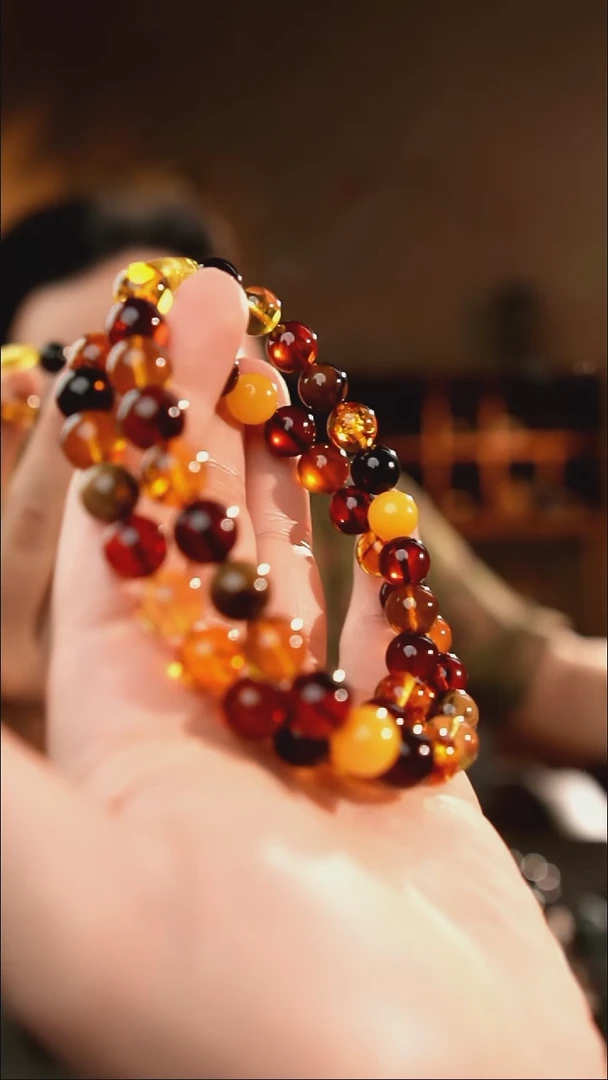 琥珀颈饰未镶嵌10+多宝项链