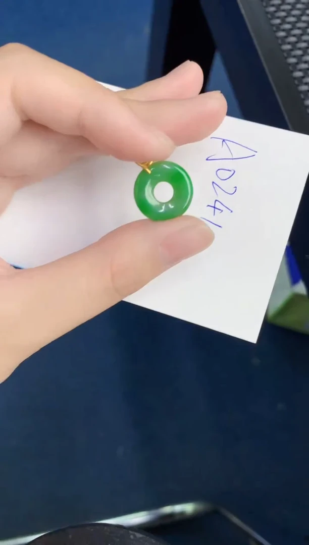 【闪购商品】翡翠颈饰18K金镶嵌000000000