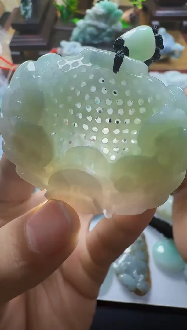 吊坠(不含链)未镶嵌翡翠1