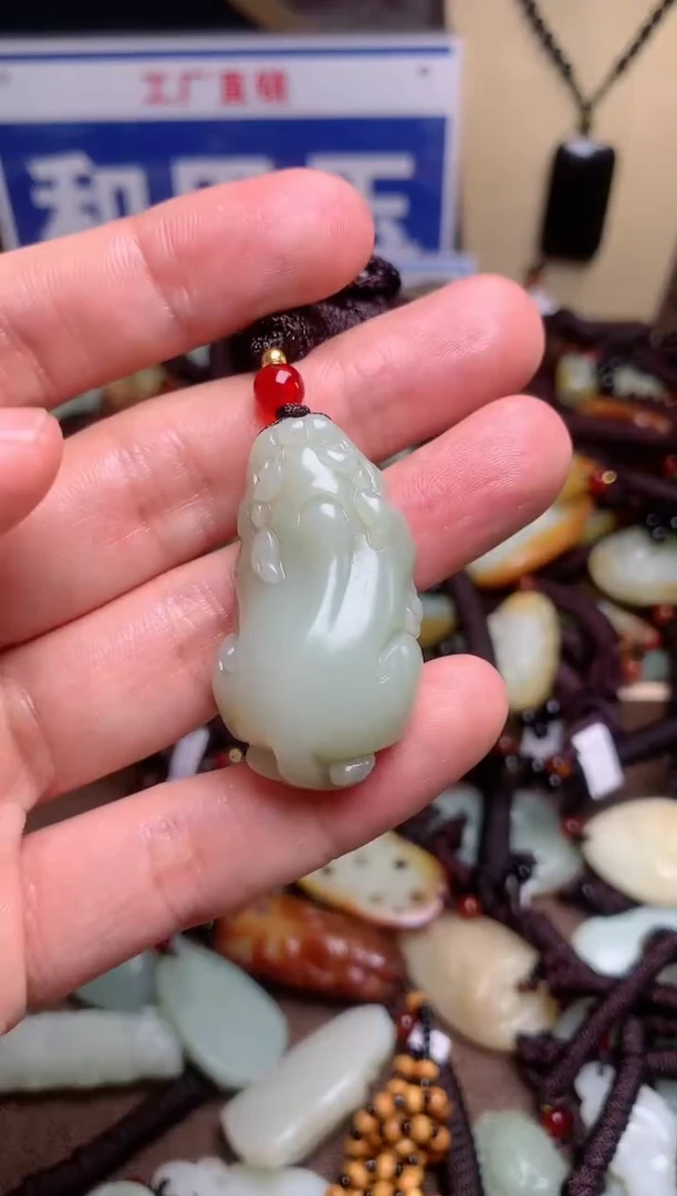 【闪购商品】和田玉颈饰未镶嵌1