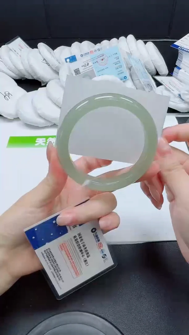 石英质玉手镯未镶嵌024-5859