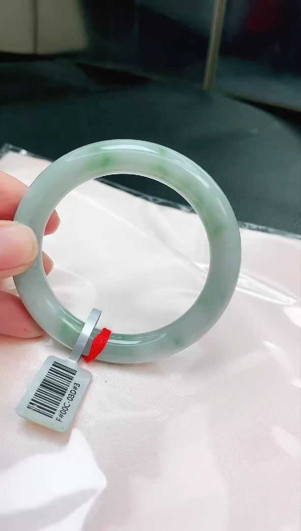 未镶嵌手镯翡翠缅甸天然A货翡翠手镯