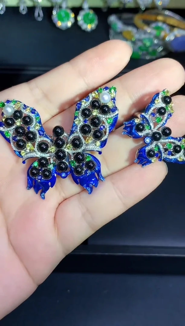 吊坠(不含链)18K金镶嵌翡翠629-春日珠宝-一套