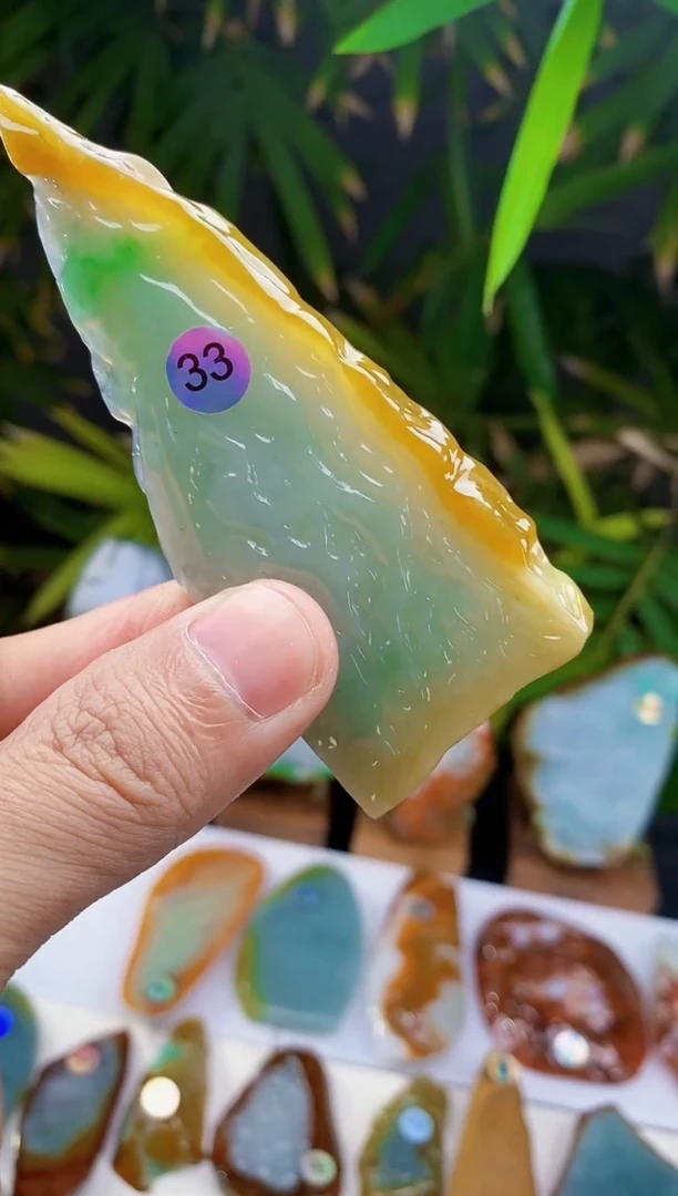未镶嵌定制翡翠李*正翡翠