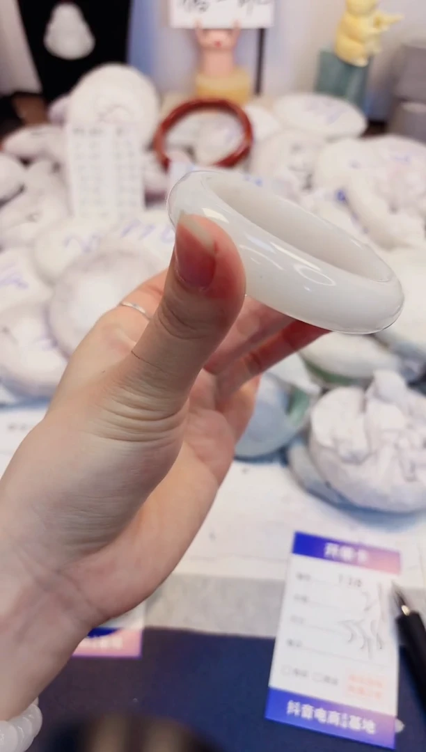 【闪购商品】石英质玉手镯未镶嵌138-财气镯-圈口55