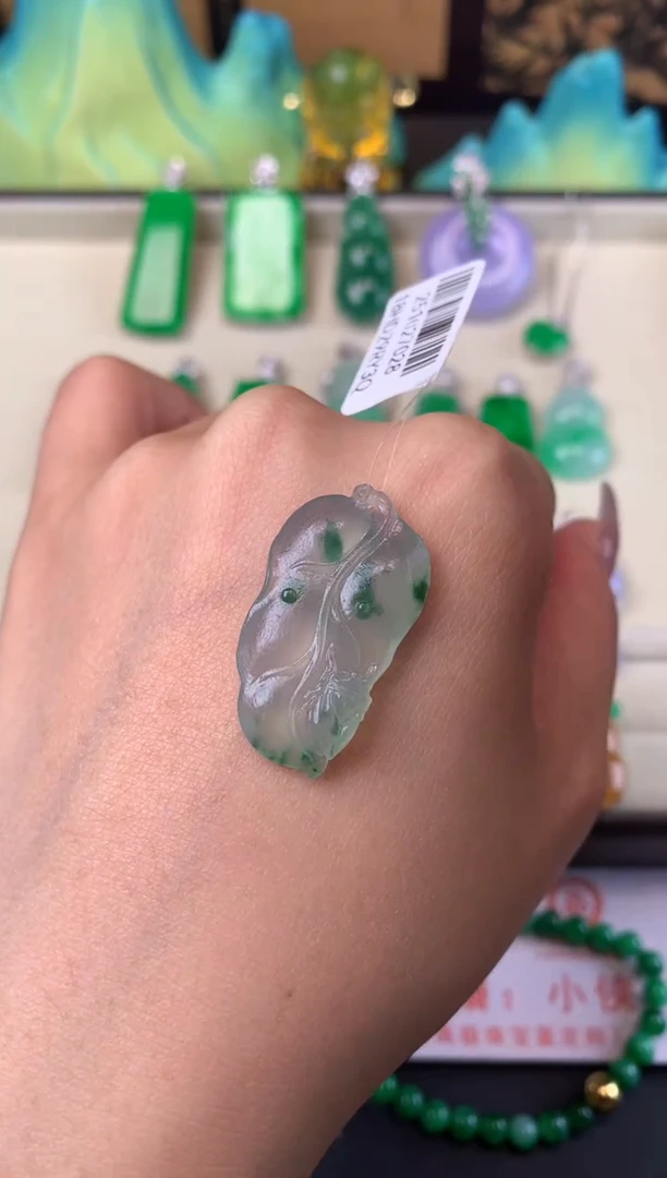 未镶嵌定制翡翠毛货