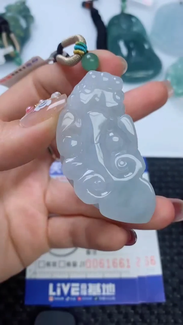 翡翠未镶嵌颈饰111111111111111