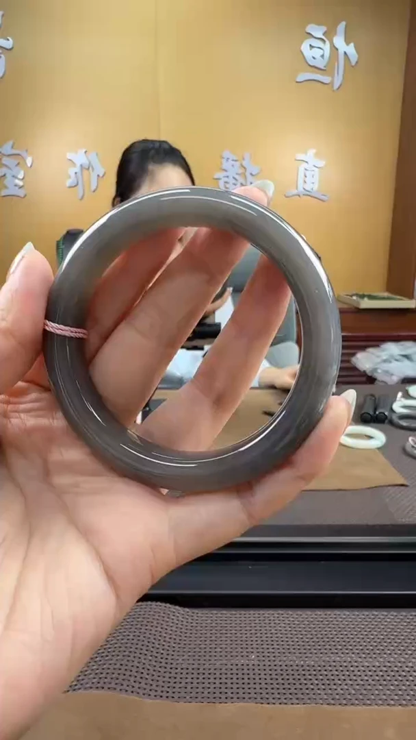 颈饰未镶嵌和田玉手镯59+