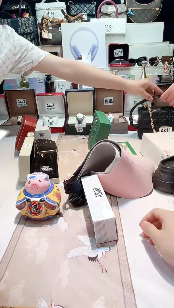 瓷片瓷器 库房到期 全部地板价@@1