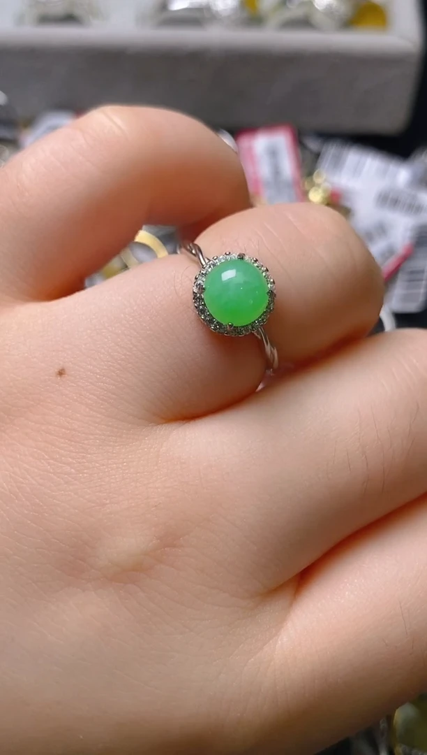 银S925镶嵌戒指翡翠百内无证书