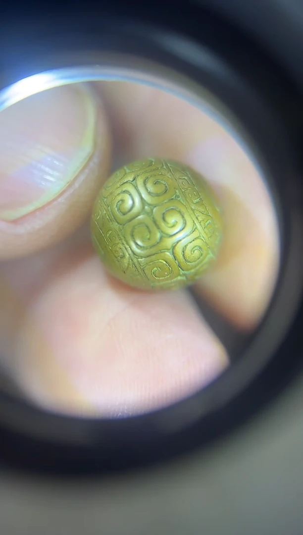 无非金属12.5mm  回纹珠  黄立马