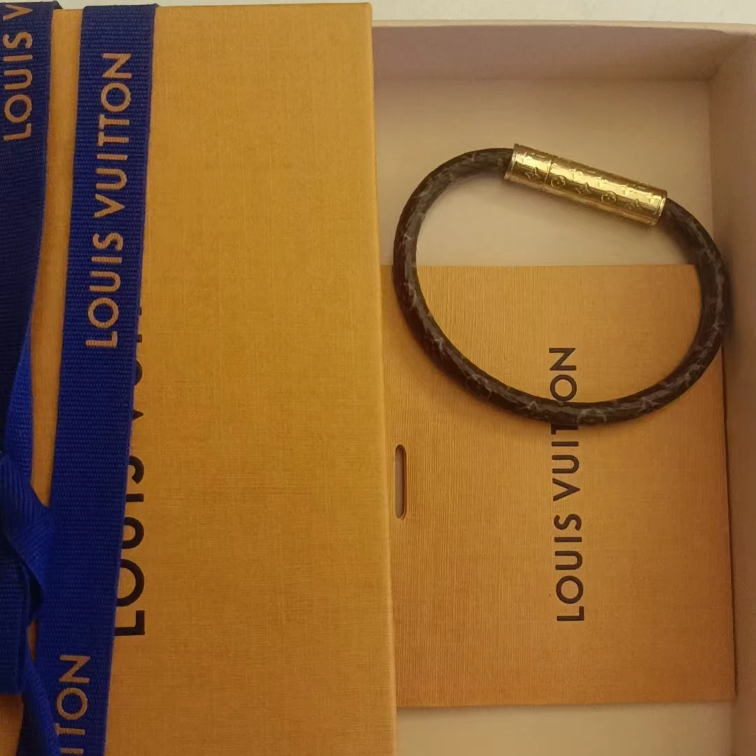 95新 LouisVuitton/路易威登 LV手链 2506260644