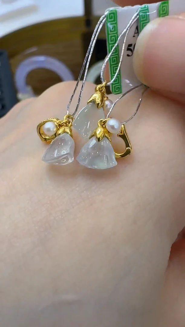 翡翠18K金镶嵌吊坠(不含链)多样性团购发一件