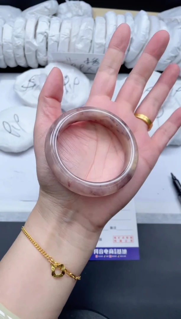 【闪购商品】石英质玉手镯未镶嵌5/52