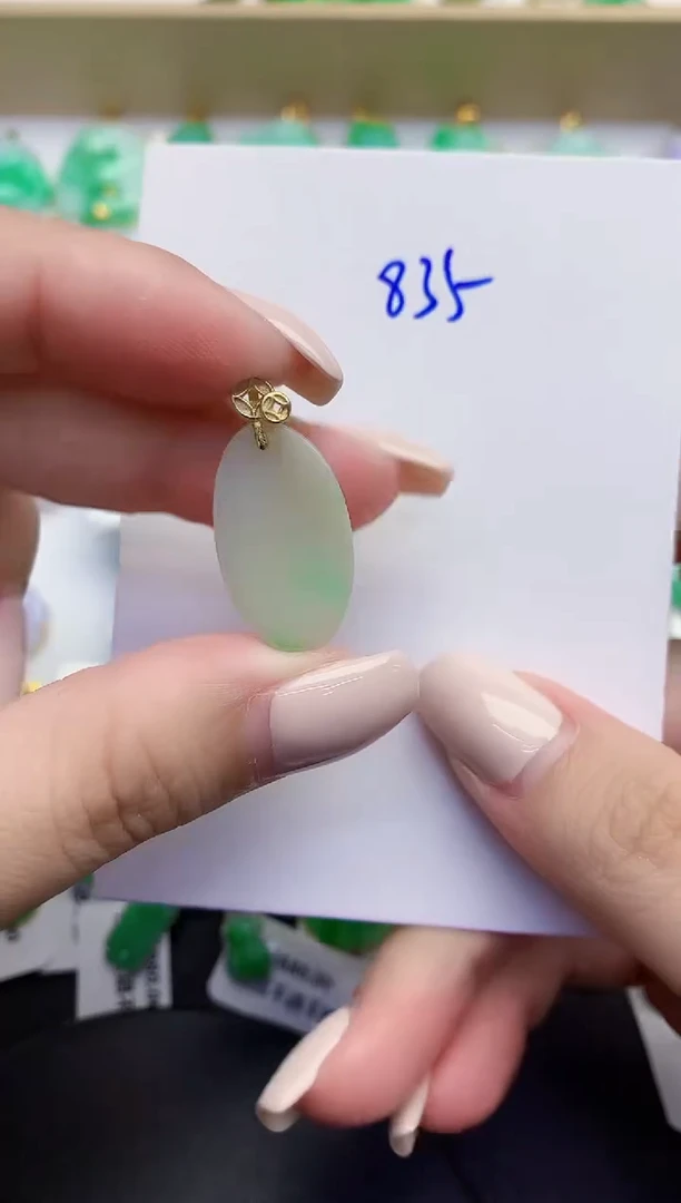 颈饰未镶嵌翡翠缅甸天然翡翠A货