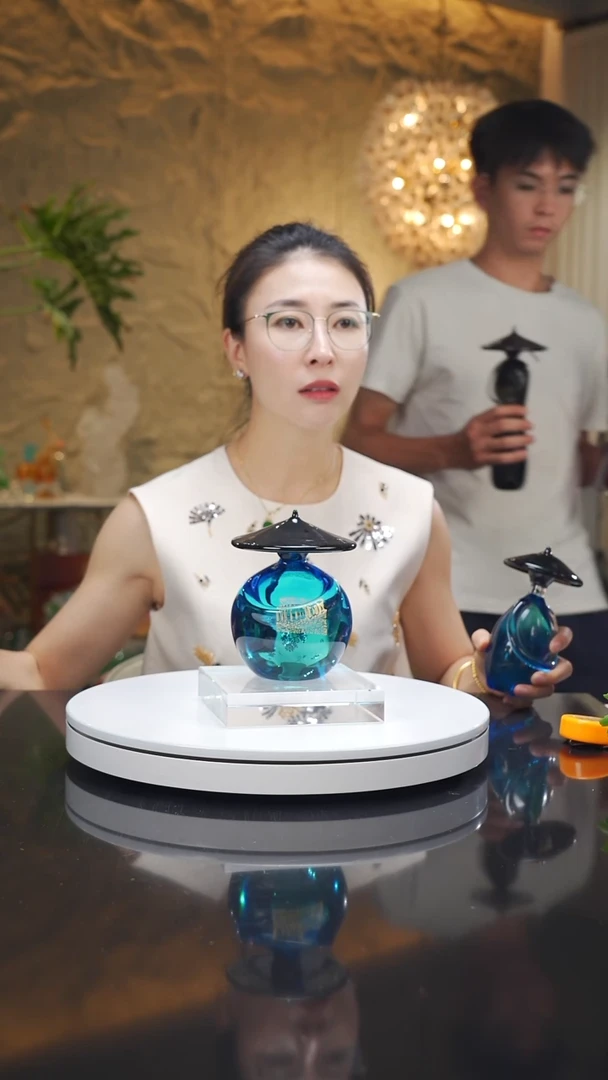 琉璃手工艺品霹**贝设计款蓝色渔翁摆件小号