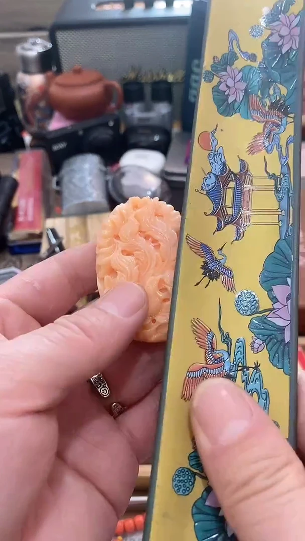 瓷片闪购商品  如图所示