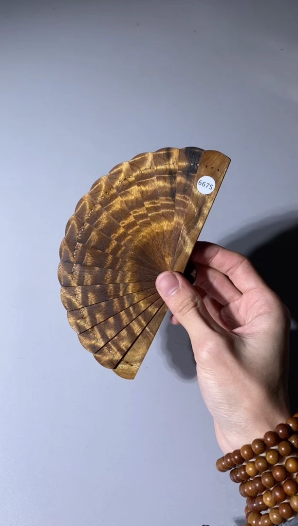 【闪购商品】金丝楠667号10cm金丝楠木小叶桢楠掌中扇