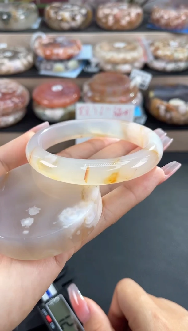 未镶嵌手镯石英质玉62