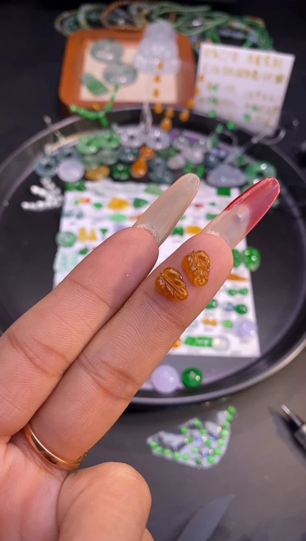 【闪购商品】翡翠挂件未镶嵌叶子