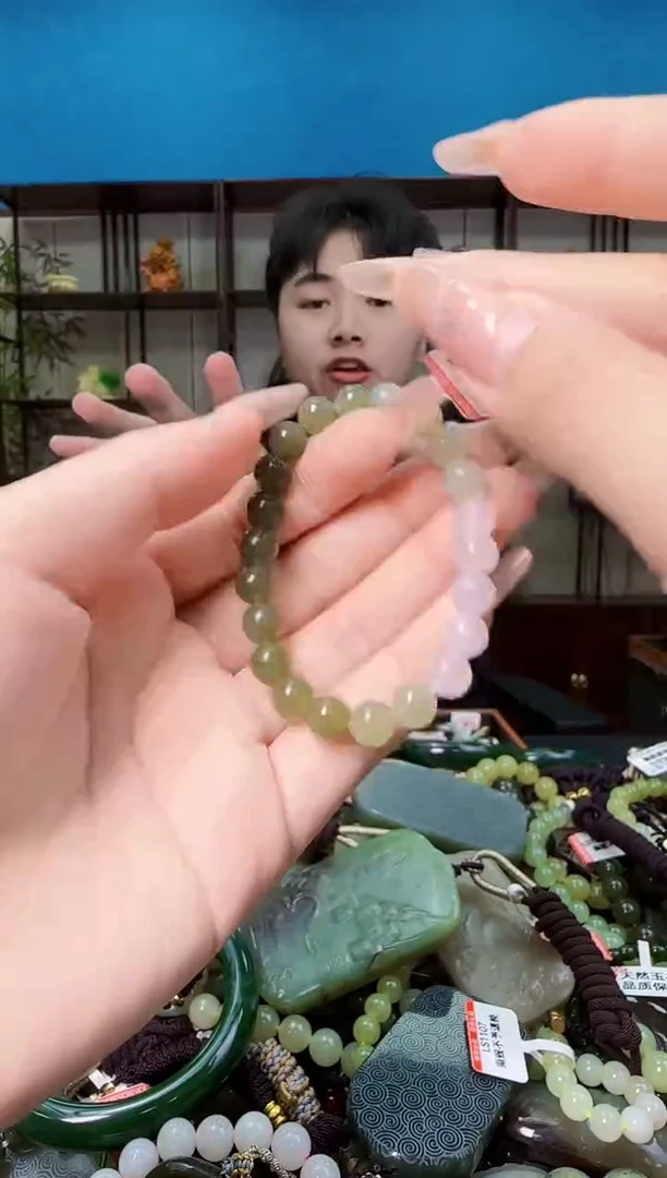 颈饰未镶嵌和田玉多样性发一