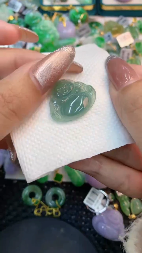 颈饰未镶嵌翡翠1