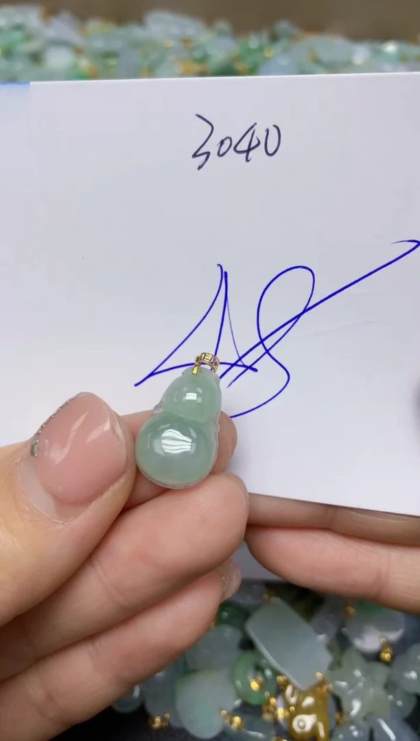 【闪购商品】翡翠挂件18K金镶嵌 天然翡翠A货