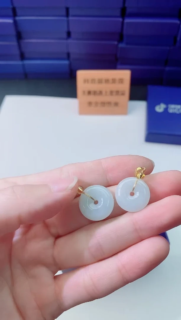 翡翠未镶嵌颈饰1111111111