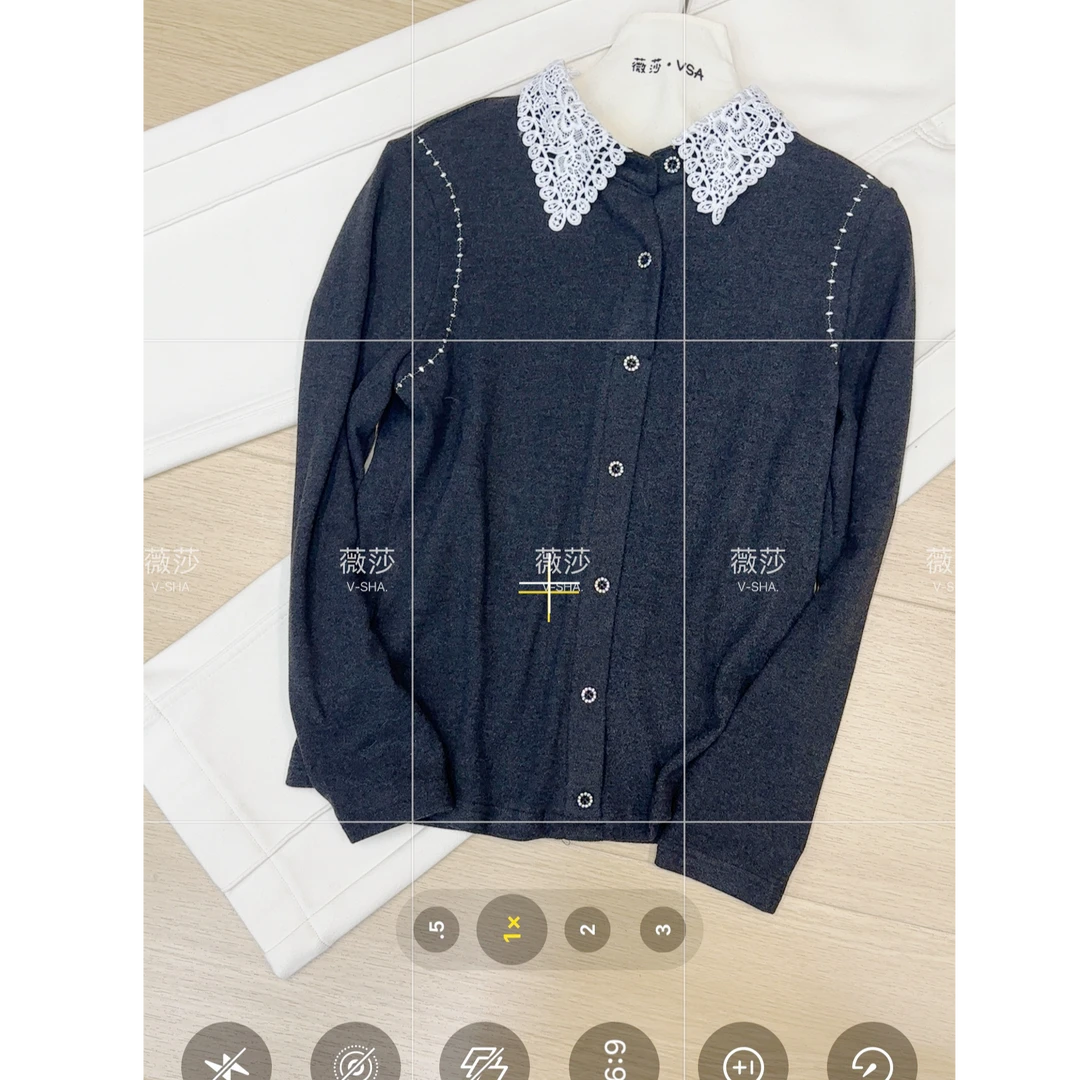 薇5688【现货】80-150斤蕾丝翻领排扣双面澳绒上衣