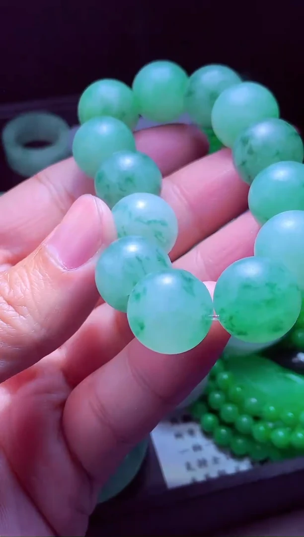 未镶嵌定制翡翠王*#翡翠毛货定制