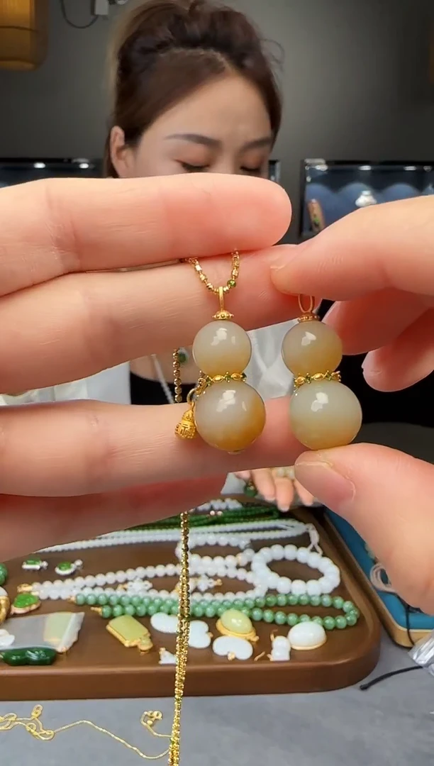 和田玉未镶嵌吊坠(不含链)多样性发货 拍一发一