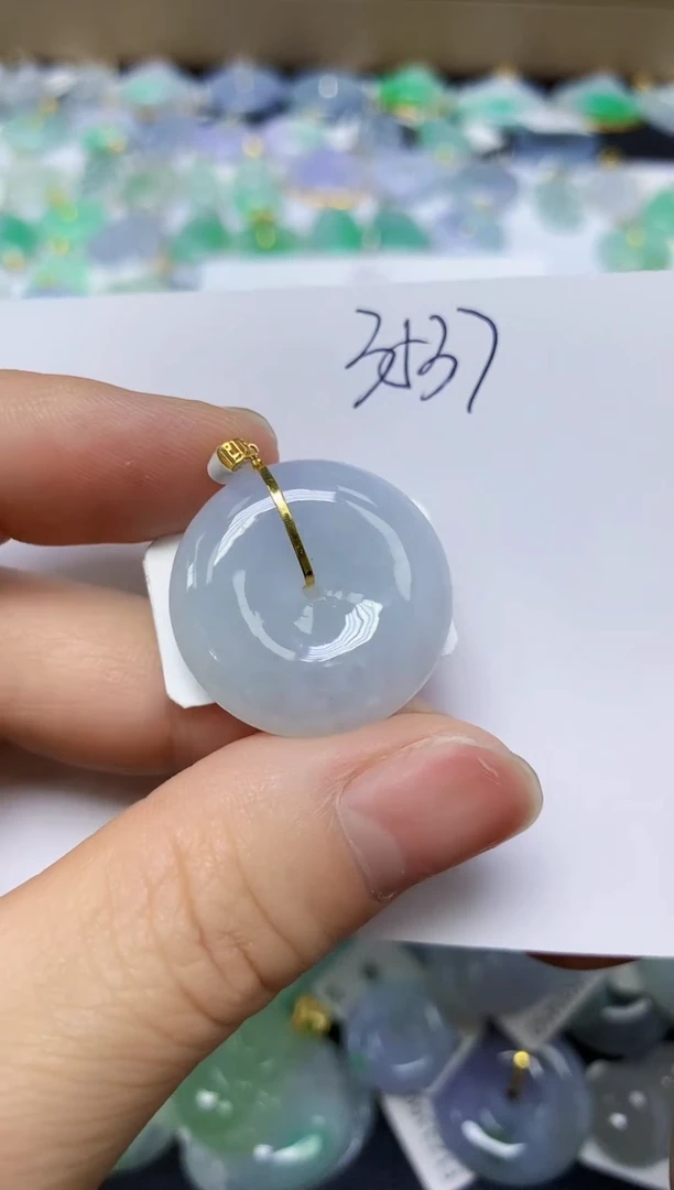 翡翠18K金镶嵌颈饰 天然缅甸翡翠A货