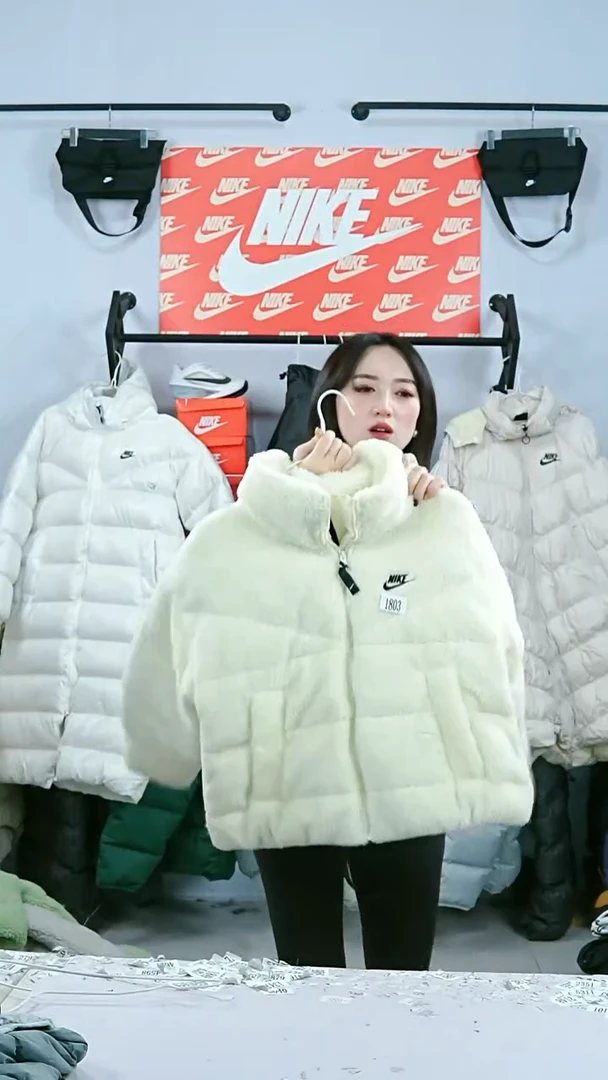 1803闪购编码运动衣以直播间过品为准尺码M