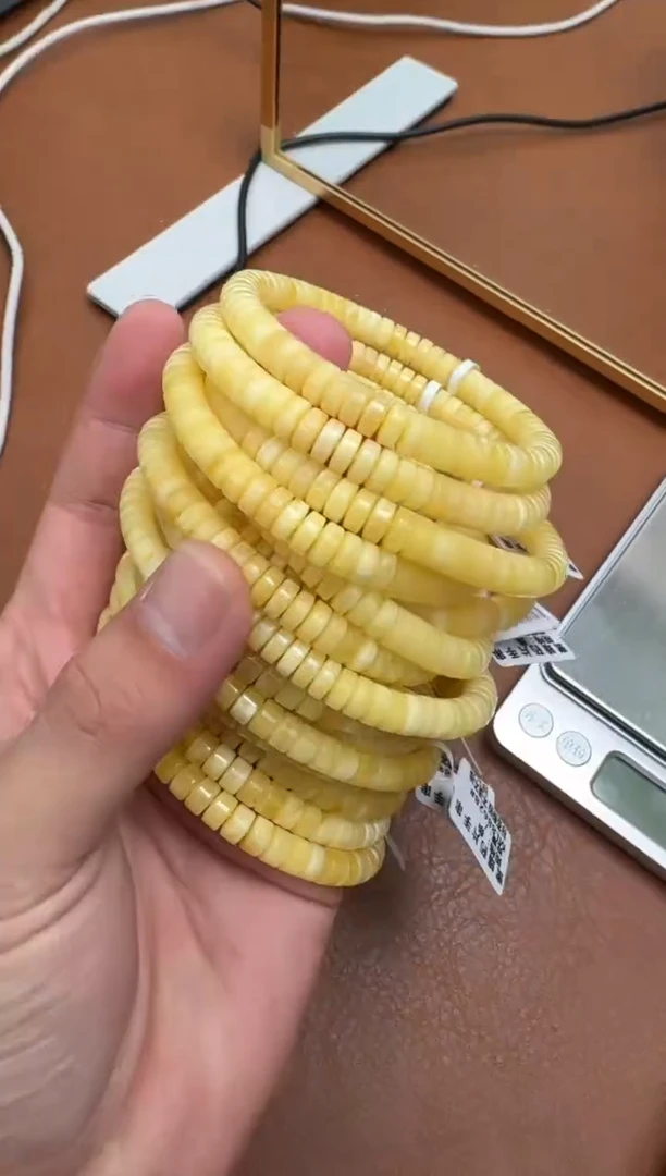 未镶嵌琥珀珠宝奇石1多样性发货发其一