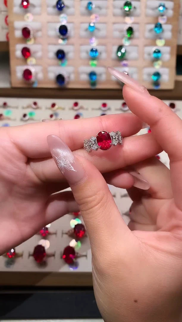 银S925镶嵌戒指红宝石7*9 银托