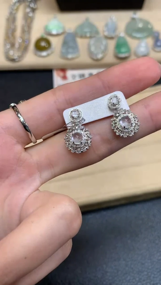 【闪购商品】翡翠耳饰18K金镶嵌蛋面【无服务费】