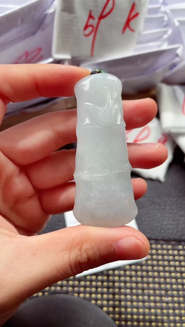 颈饰未镶嵌翡翠4