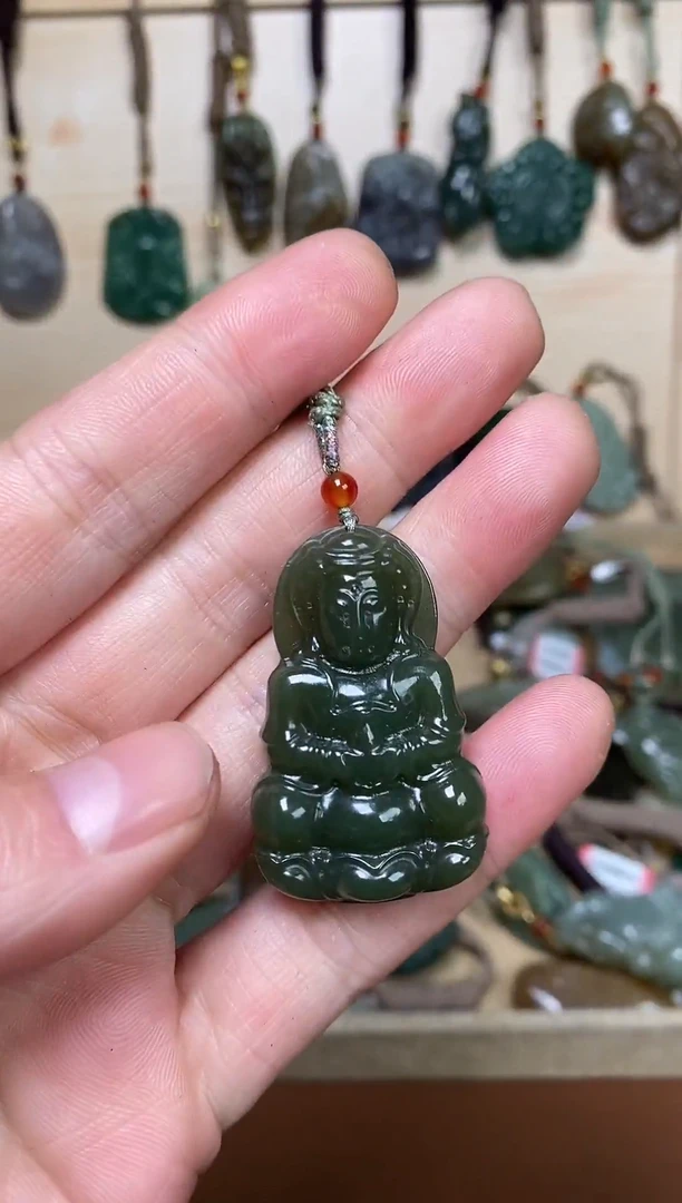 颈饰未镶嵌和田玉1