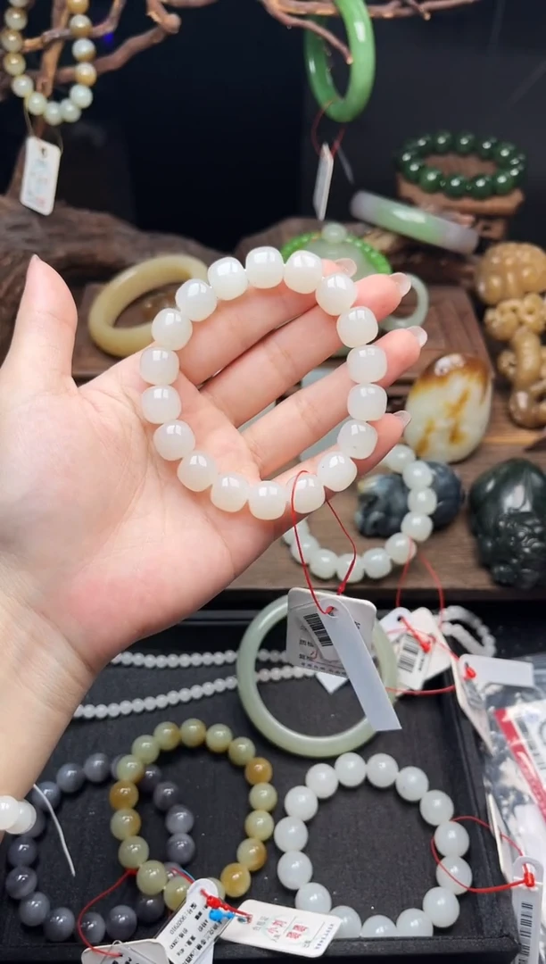 手串未镶嵌和田玉卡12新疆黑山 老型9011426