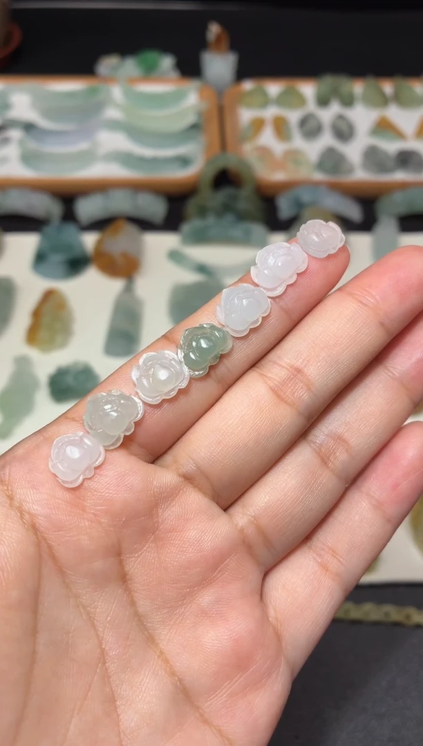 定制翡翠未镶嵌莲花*7